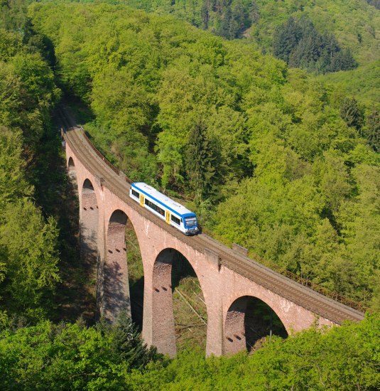 Hunsrückbahn auf Hubertus-Viadukt | © Transdev SE & Co. KG