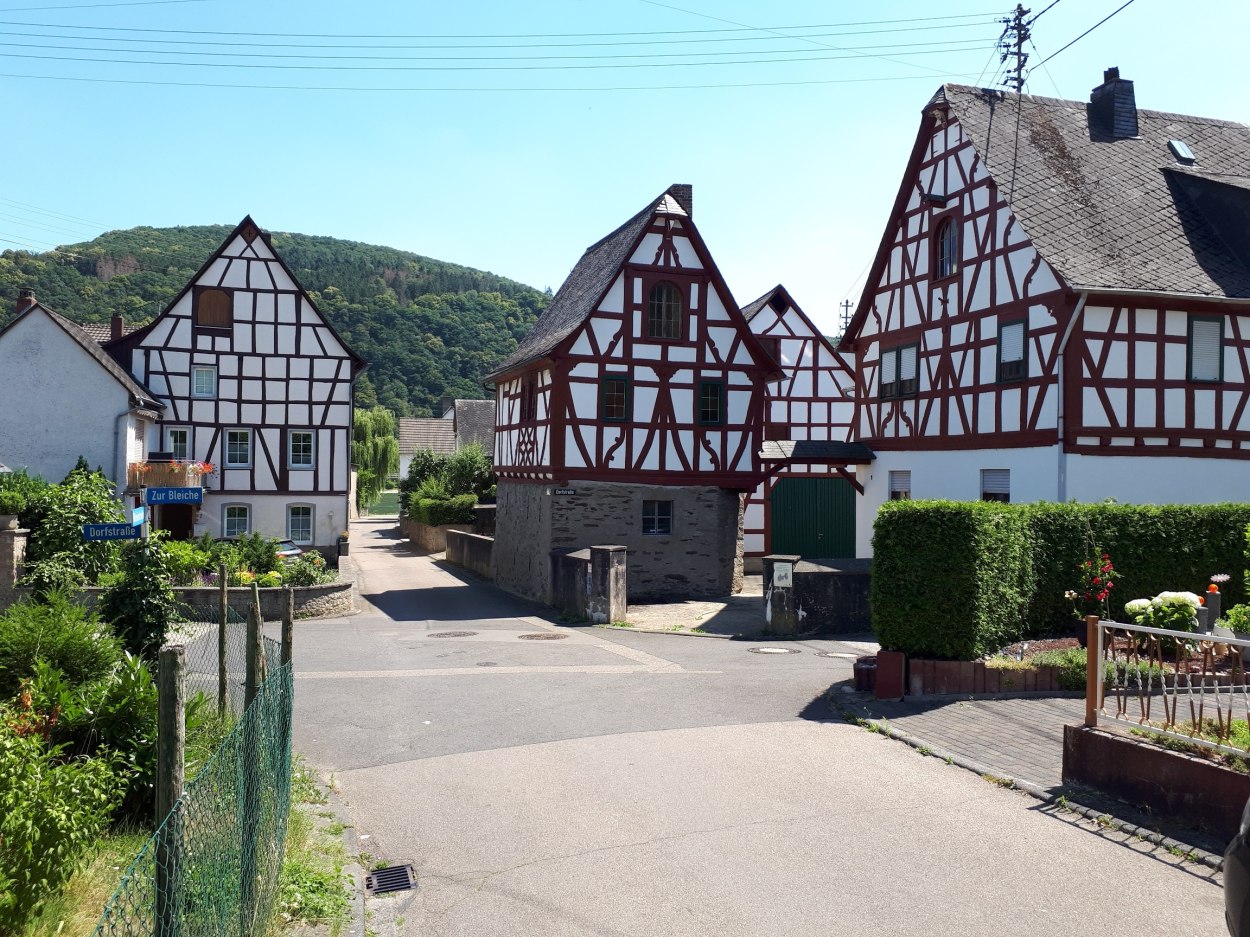 Rheinstrasse Fachwerkhäuser | © Thomas Becker Rheinstrasse Fachwerkhäuser | © Thomas Becker