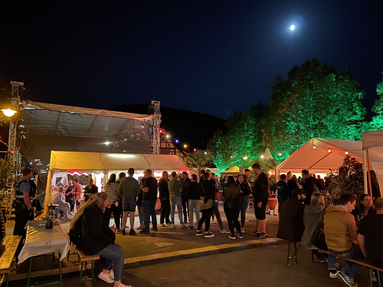 Weinfest 2022 Abenstimmung | © Hermann Volk