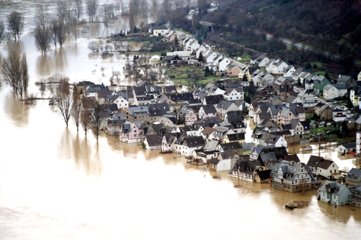 Hochwasser 1993 | © Bildarchiv Ortsgemeinde Spay Hochwasser 1993 | © Bildarchiv Ortsgemeinde Spay