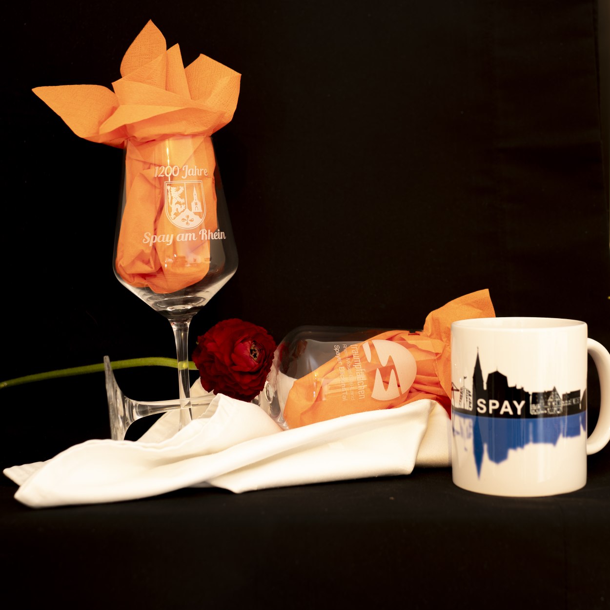 Gläser und Tasse | © Förderverein Spay Gläser und Tasse | © Förderverein Spay