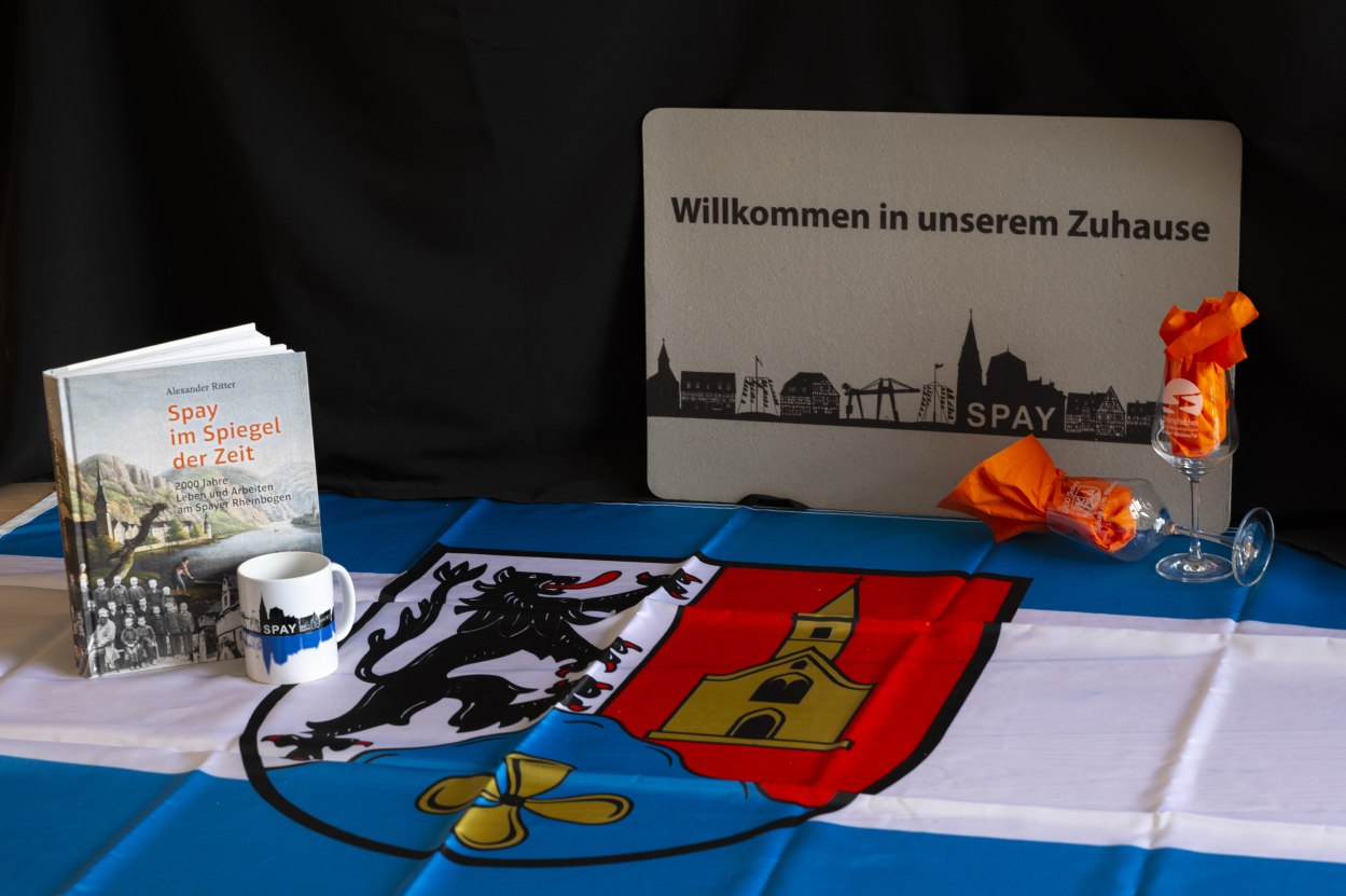 Fanartikel komplett quer | © Förderverein Spay Fanartikel komplett quer | © Förderverein Spay