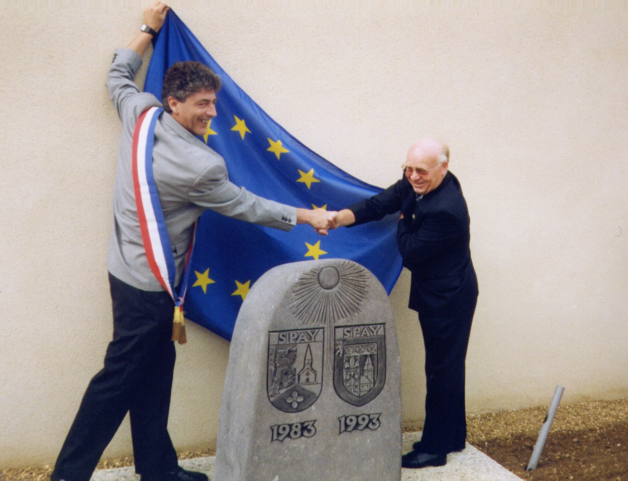 1993 10 Jahre Partnerschaft Enthüllung | © Günther Stein 1993 10 Jahre Partnerschaft Enthüllung | © Günther Stein
