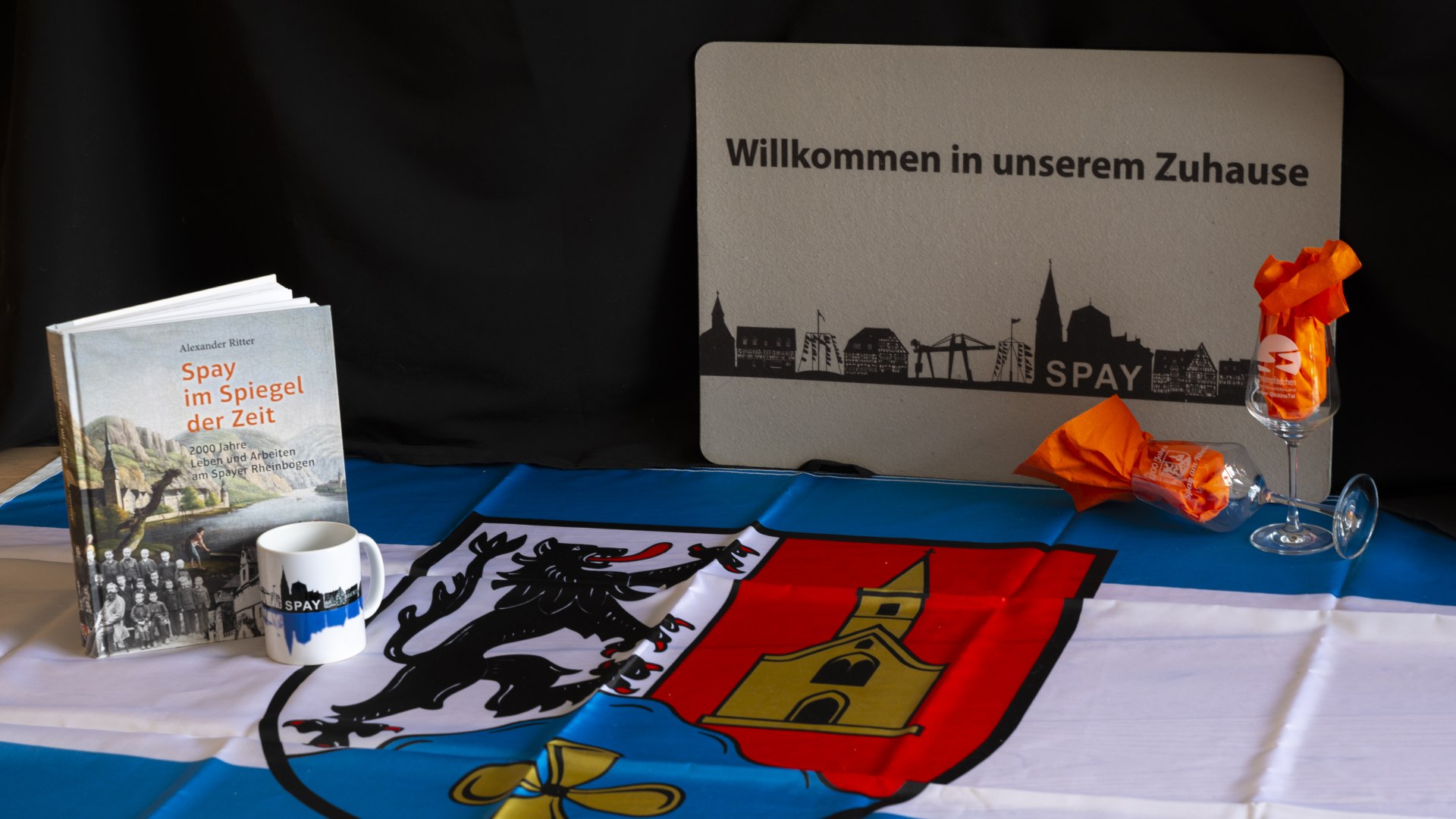 Fanartikel komplett quer | © Förderverein Spay Fanartikel komplett quer | © Förderverein Spay