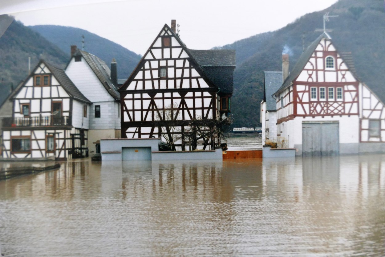 1988 Am Dorfplatz | © Klaus Nörtersheuser 1988 Am Dorfplatz | © Klaus Nörtersheuser