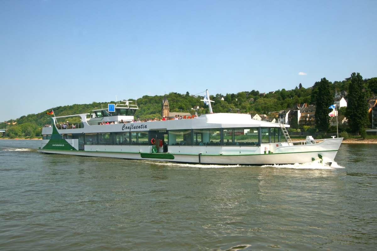 Rheinschifffahrt Hölzenbein | © Rheinschifffahrt Hölzenbein Rheinschifffahrt Hölzenbein | © Rheinschifffahrt Hölzenbein