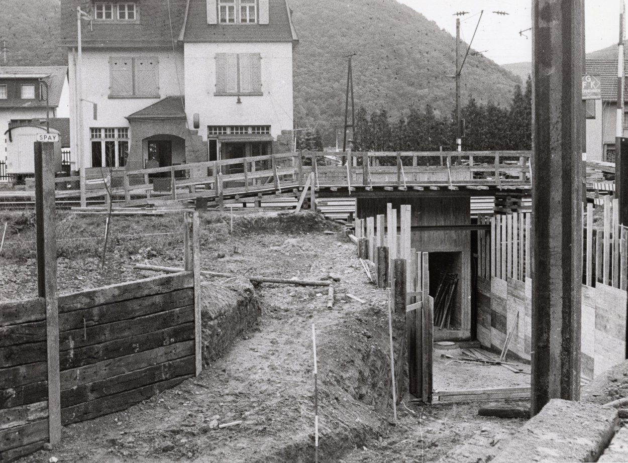 1979 Bau Bahnhofsunterführung | © Bildarchiv Ortsgemeinde Spay