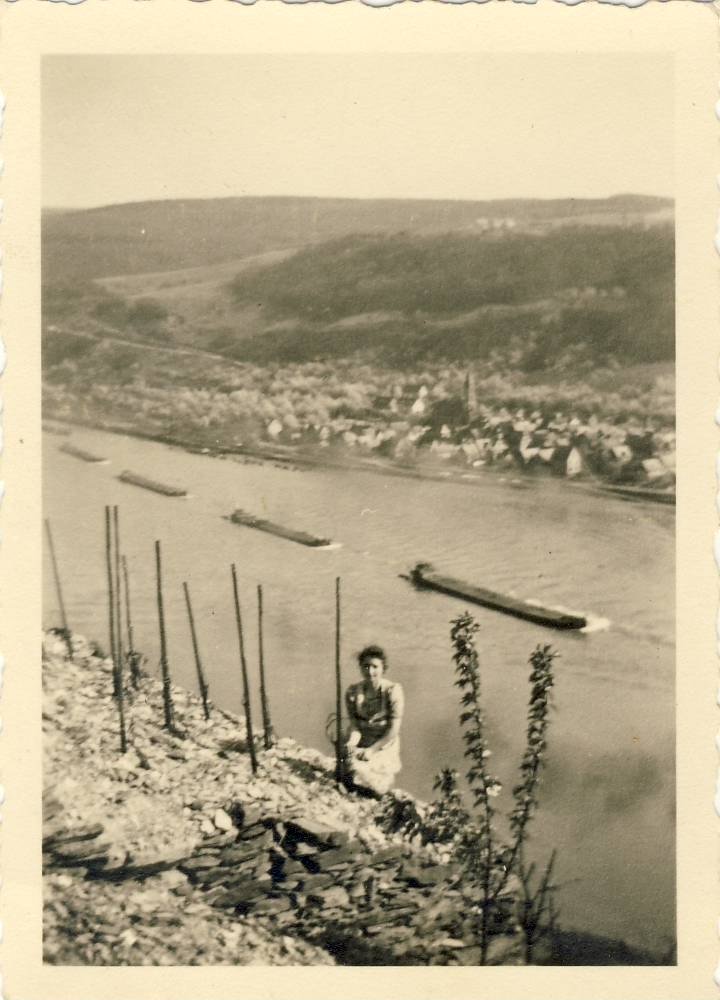 Die Mutter von Helmut Günther beim „beije“, Lage ggf. „Hetz“.