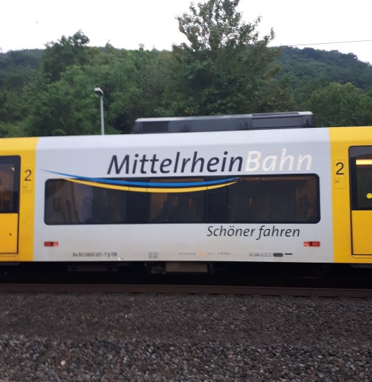 MRB am Schienehaltepunkt Spay | &copy; Thomas Becker