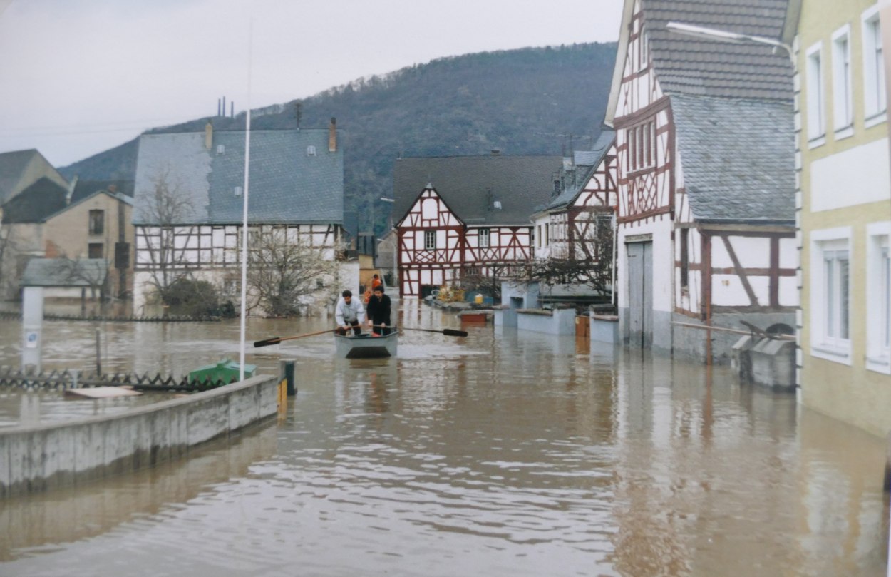 1988 Dorfplatz | © Klaus Nörtersheuser 1988 Dorfplatz | © Klaus Nörtersheuser