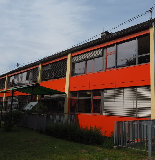 Grundschule Spay Au&szlig;enaufnahme | &copy; J&uuml;rgen Spitzlay