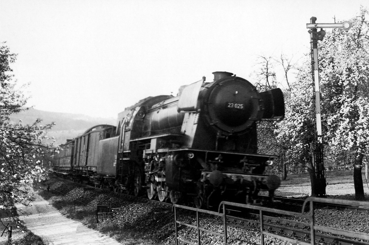 Mitte 50er Jahre Eilzug | © Bildarchiv Ortsgemeinde Spay