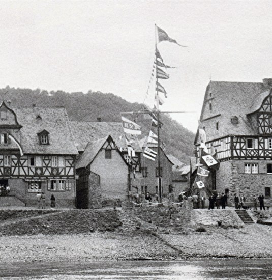 Fahnenweihe Schiffermast 1953 | © Bildarchiv Ortsgemeinde Spay