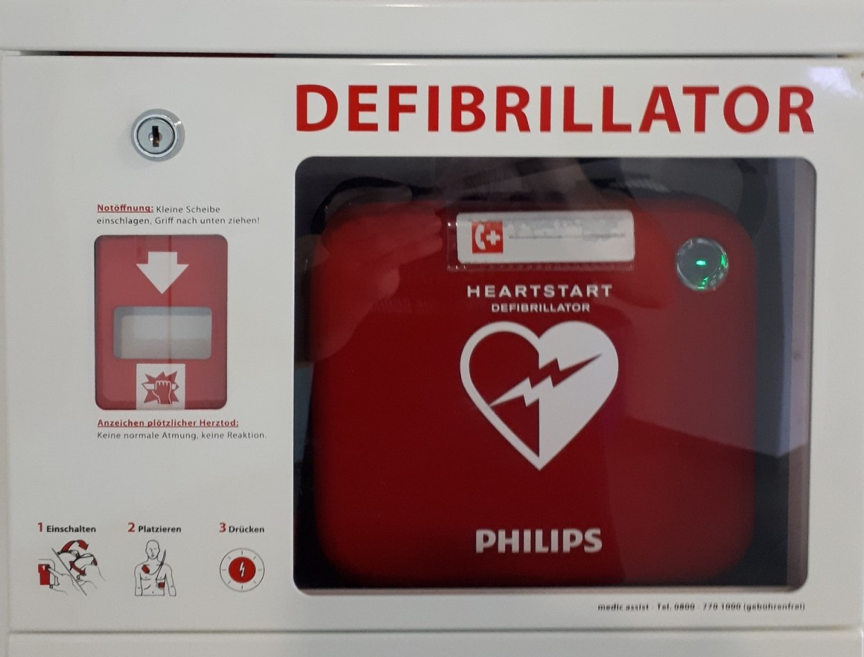 Defibrillator | © Thomas Becker Defibrillator | © Thomas Becker